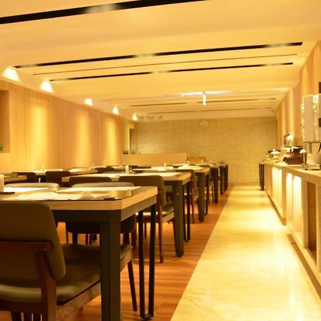 Noble Hotel Taipei Exterior photo